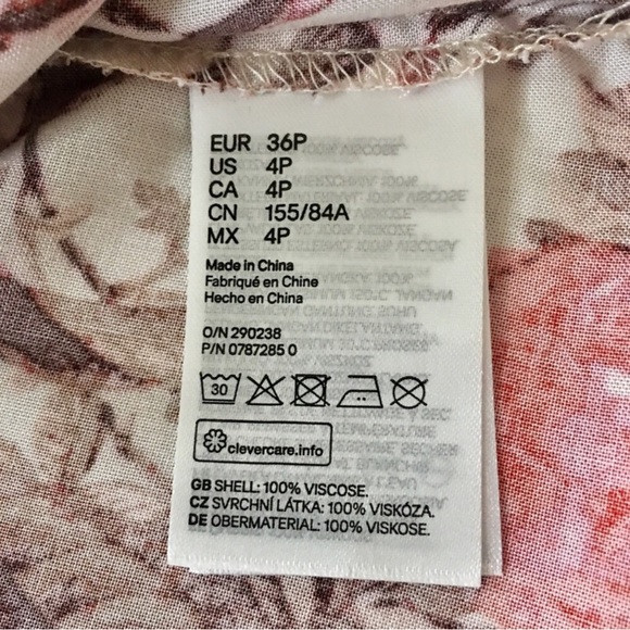 H&M loose oversized floral maxi dress with smocked neckline and cuffs size 4P - Picture 9 of 14